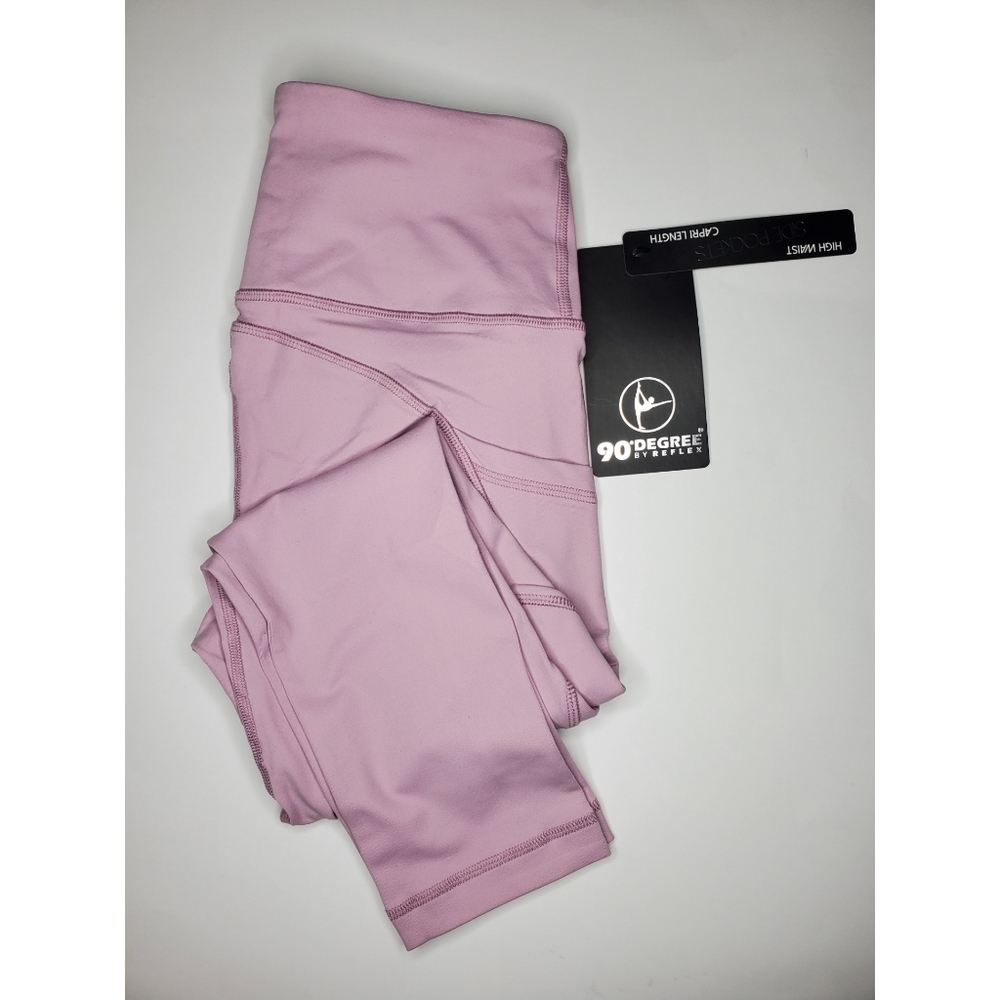 Light Pink Capri Leggings w. Pockets